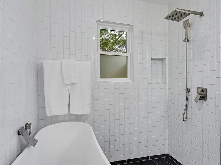 403 Krebs Ln — Photo 18