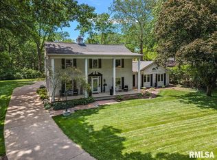 2121 S Willemore Ave, Leland Grove, IL 62704