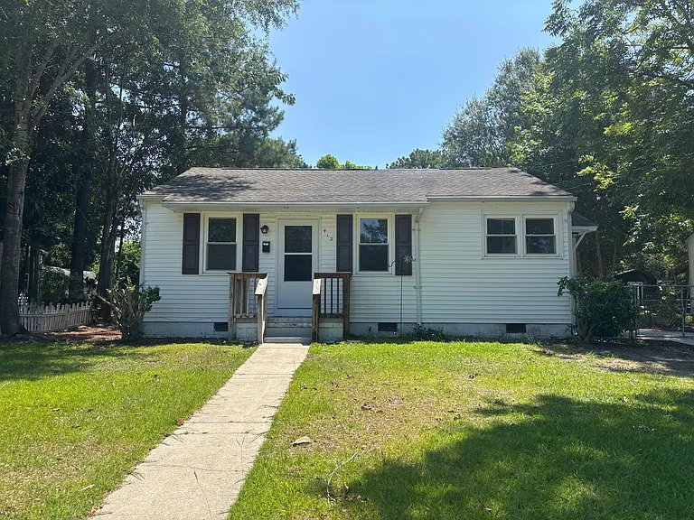 412 New River Dr — Photo 1
