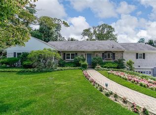 315 Underhill Rd, Scarsdale, NY 10583