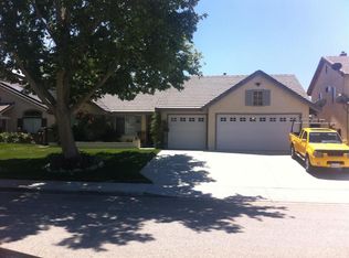 3304 Redbud Ln, Palmdale, CA 93551
