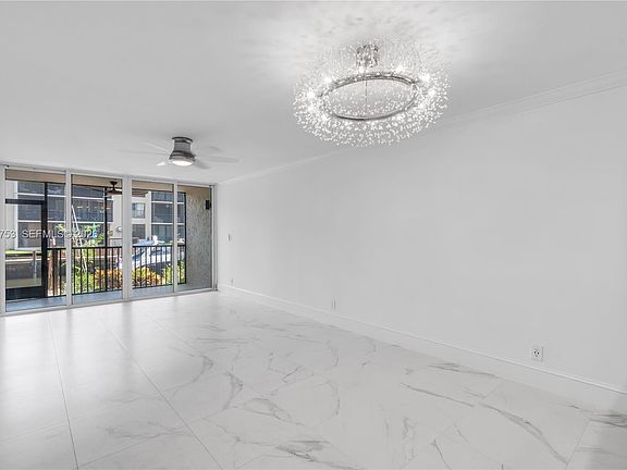 4th image of 12 Royal Palm Way #1030