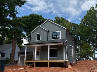 1033 Ivy Woods Dr, Forest, VA 24551