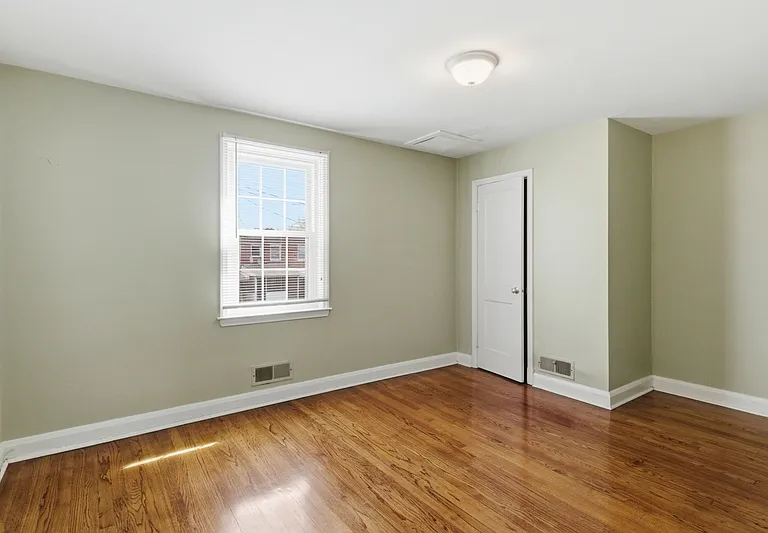 627 Lucia Ave — Photo 8
