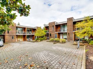 722 NW 24th Ave APT 106, Portland, OR 97210