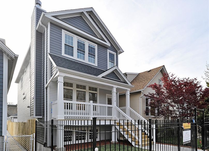 1st image of 2624 N California Ave #1