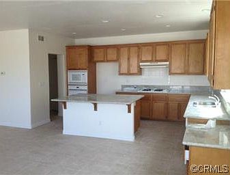 3rd image of 27642 Gladstone Dr
