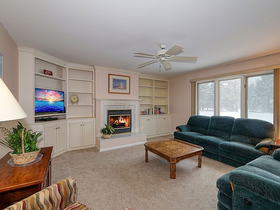 4th image of 41W801 Northway Dr