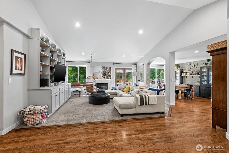 5th image of 18505 68th Street E