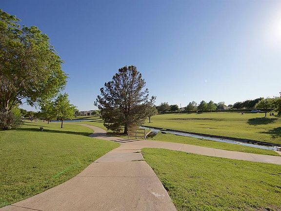 4th image of 3416 Palmtree Dr