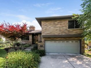2270 Academy Dr NE, Grand Rapids, MI 49503