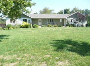 2339 Sunset Cir, Mount Pleasant, IA