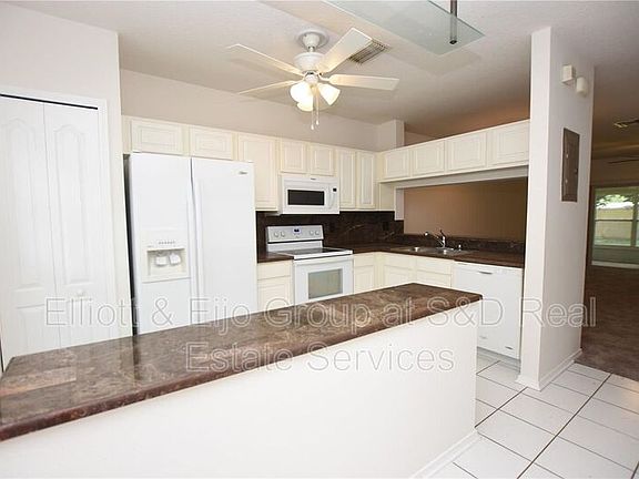 2nd image of 2308 Lake Woodberry Cir