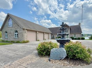 1085 E North Shore Dr, Brownstown, IN 47220