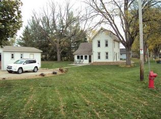 209 4th St, Belleville, WI 53508