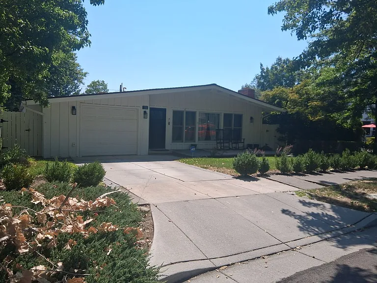 156 Bret Harte Ave — Photo 1