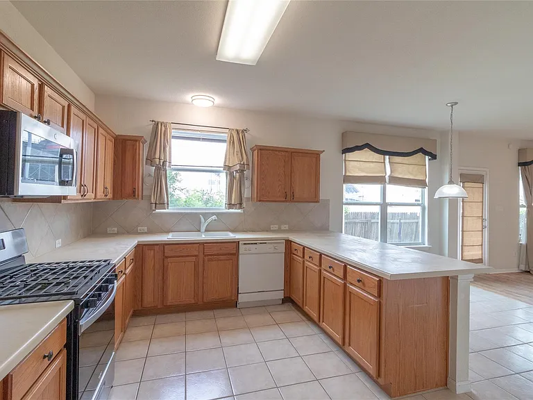 1103 Apollo Ln — Photo 13