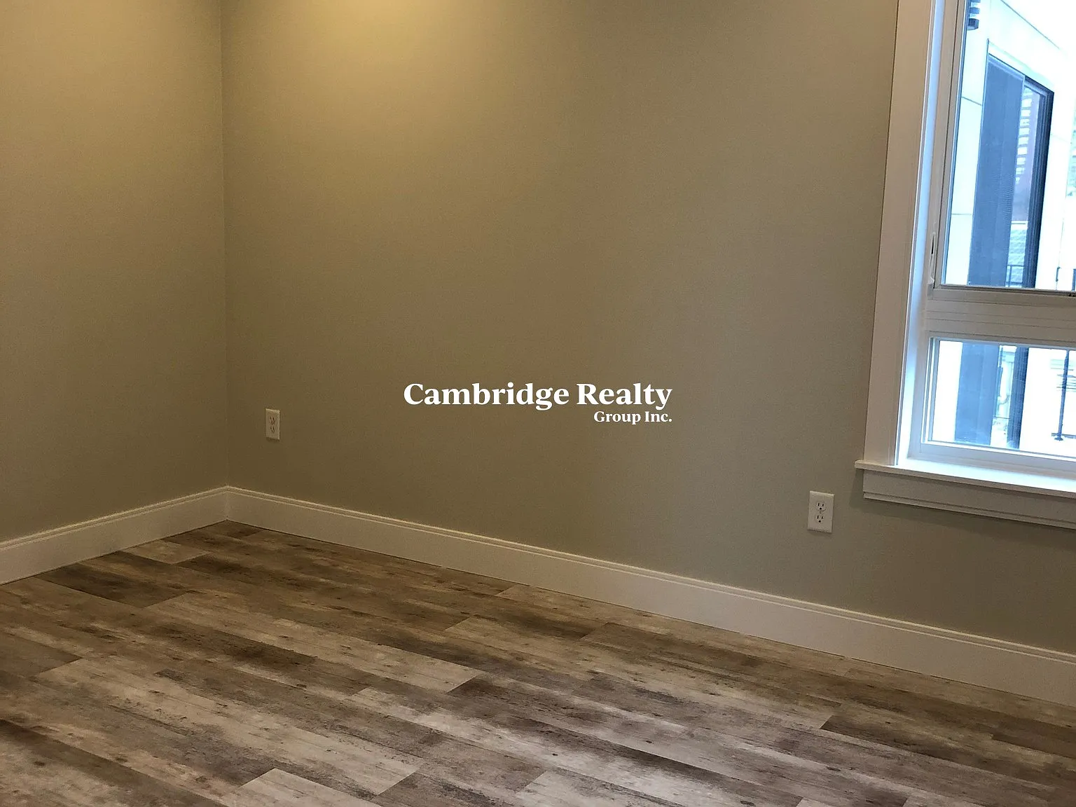 1 bed, 1.0 bath, 500 sqft, $3,000 — Photo 4