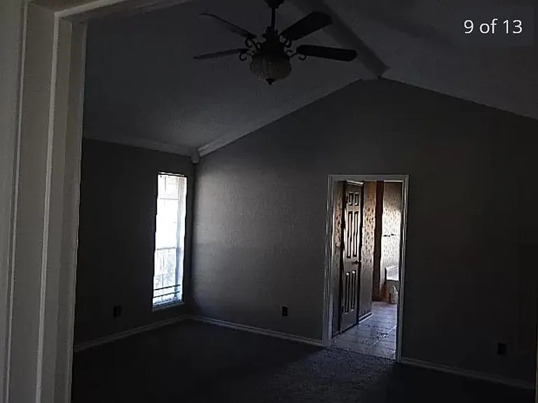5604 Stoneridge Dr — Photo 9