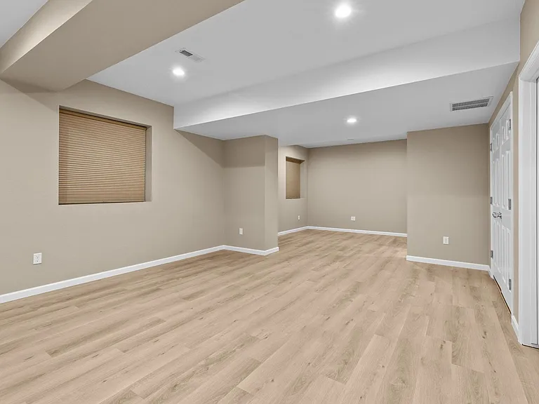2257 Whistler Dr — Photo 20