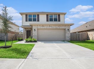 10 Greenbriar Loop, Angleton, TX 77515