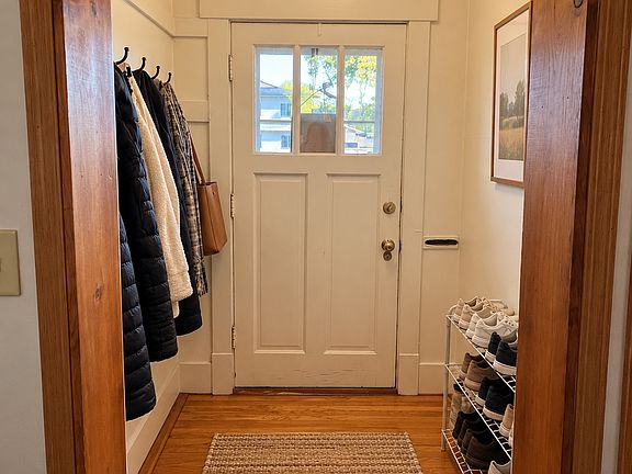 2nd image of 1123 W 20th St