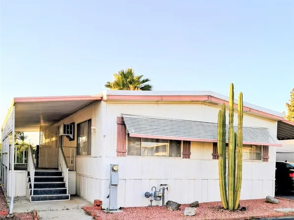 725 W Thornton Ave Space 97, Hemet, CA 92543
