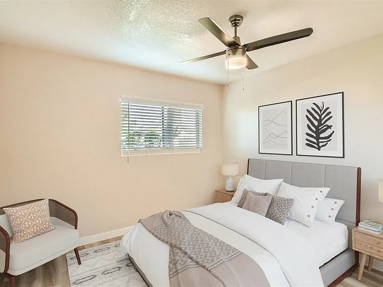1325 W Guadalupe Rd — Photo 7