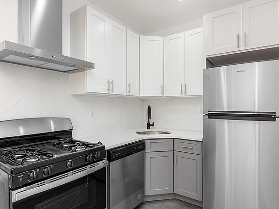 4th image of 309 W 99th St #4I