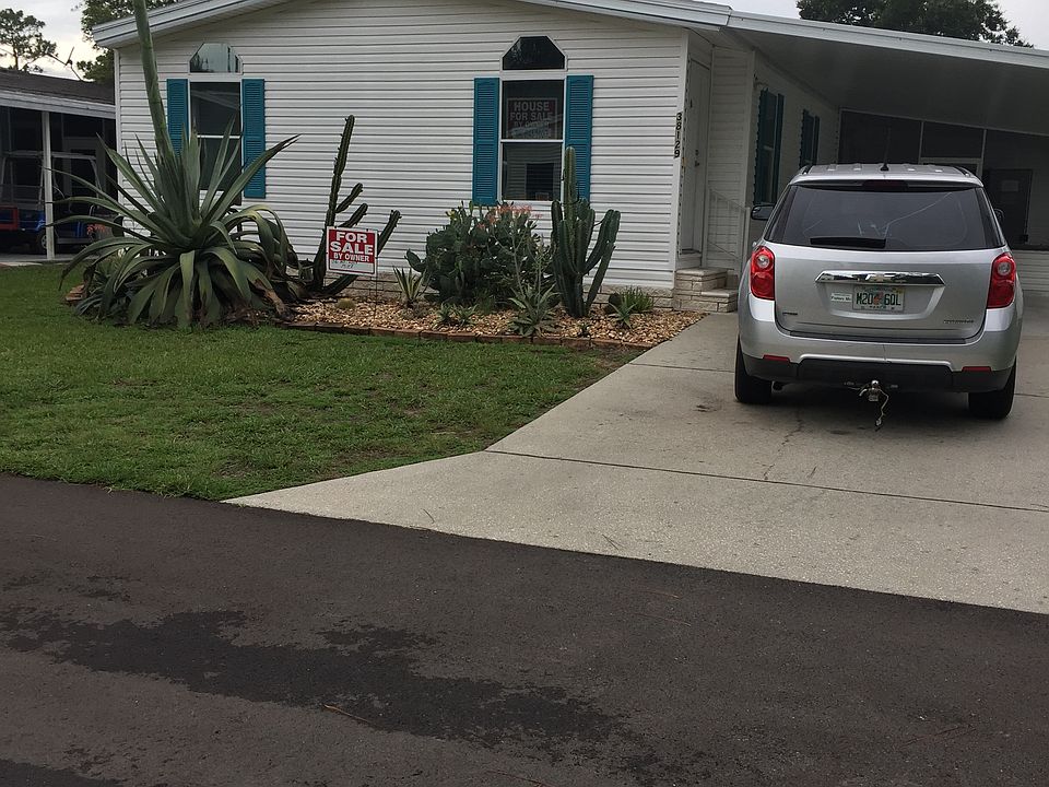 1st image of 38129 Woodside Ln