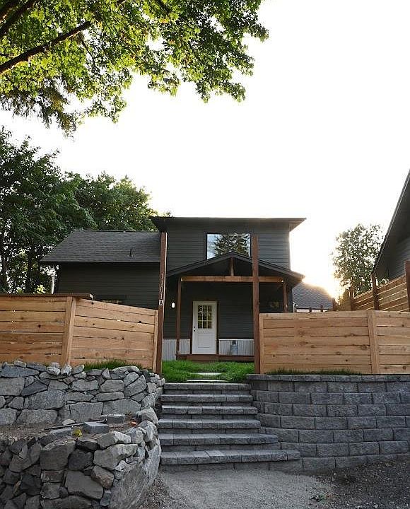 1st image of 1101 Vine Ave SW #A