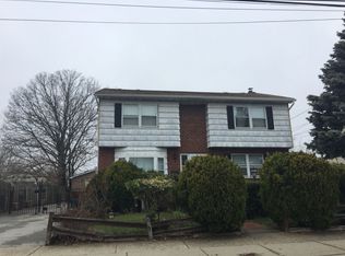 702 Dorothea Ln, Elmont, NY 11003