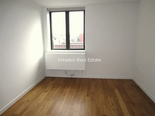 Rented by Mirador Real Estate | media 3