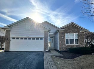 743 S Mecosta Ln, Romeoville, IL 60446