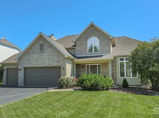 2710 Clara Ave, Aurora, IL 60502