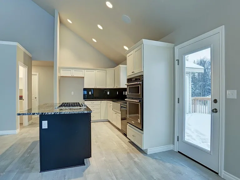 1455 E Esty Dr — Photo 14