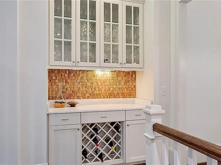 2115 Howell Mill Rd NW — Photo 9