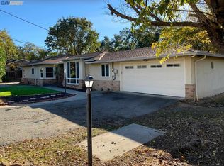 17 Garron Ct, Walnut Creek, CA 94596