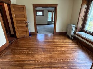 1289 W 111th St APT 1, Cleveland, OH 44102