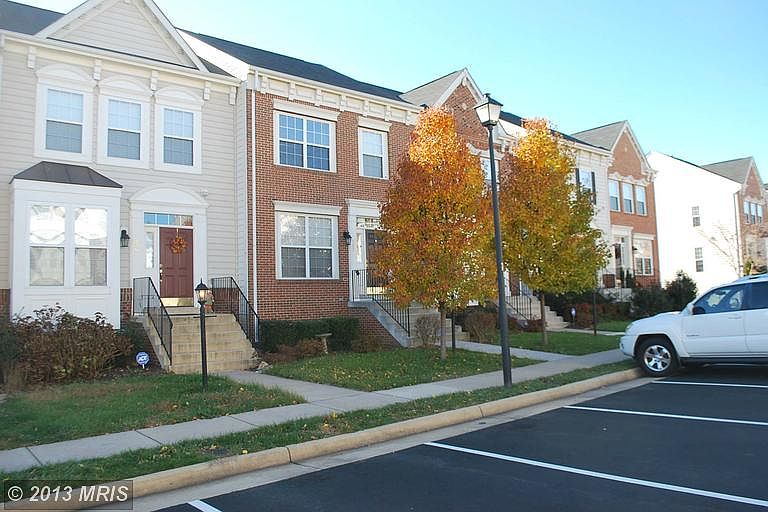 1st image of 537 Legrace Ter NE