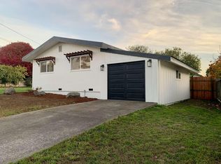 3004 19th St, Eureka, CA 95501