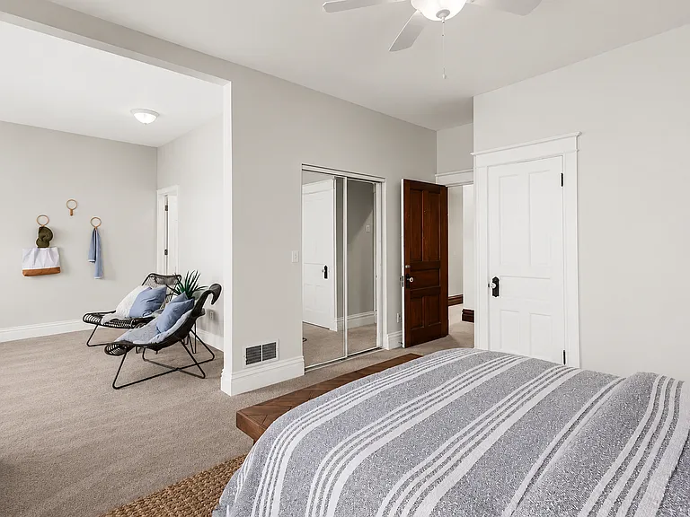 3323 Halliday Ave — Photo 44
