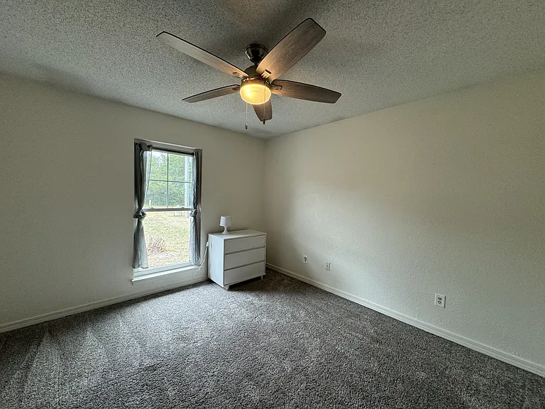 220 Wynnehaven Beach Rd — Photo 5