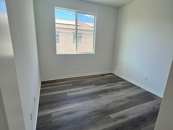 2nd image of 2165 Bluestone Cir #2165BLUESTONE