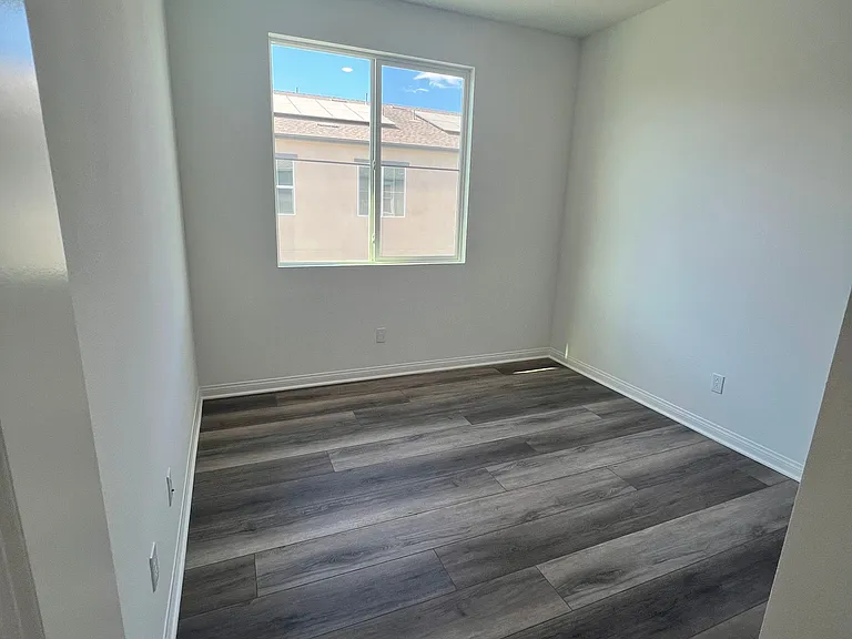 2165 Bluestone Cir #2165BLUESTONE — Photo 2