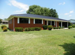 202 Gillen Dr, Sparta, TN 38583