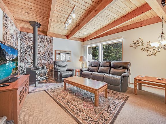 4th image of 1118 Peninsula Dr