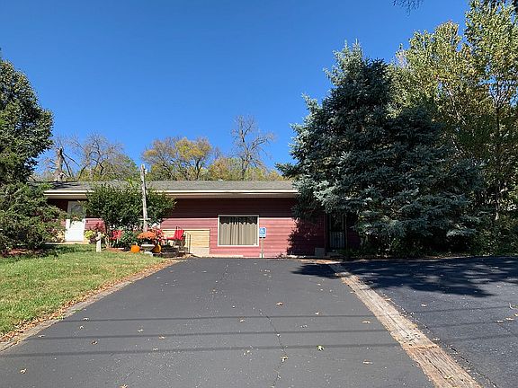 Newly sealed driveway/turnar