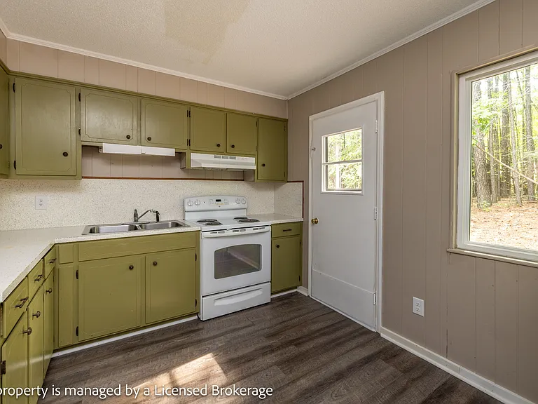 145 Brentwood Dr — Photo 14