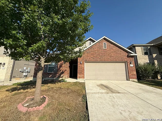 4 bed, 2.0 bath, 1710 sqft, $1,695 — Photo 1
